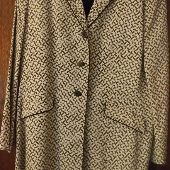 2 piece suit - Picture 1 of 4